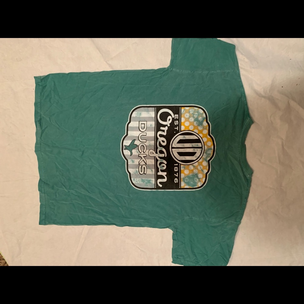 Frat looking shirt comfort colors (Oregon ducks) L